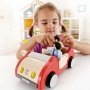 Hape - Дървена кола Семейна