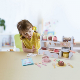 2Kids Toys Дървен комплект за игра Сладкарница  2в1