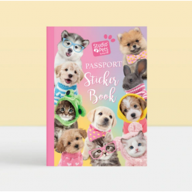 Studio Pets - Книжка със стикери за паспорт и куфарчета, голяма