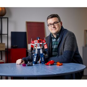 LEGO® Icons 10302 - Оптимус Прайм